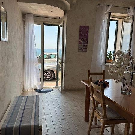 Casa Vacanza Sweet Home Giardini Naxos Exteriör bild