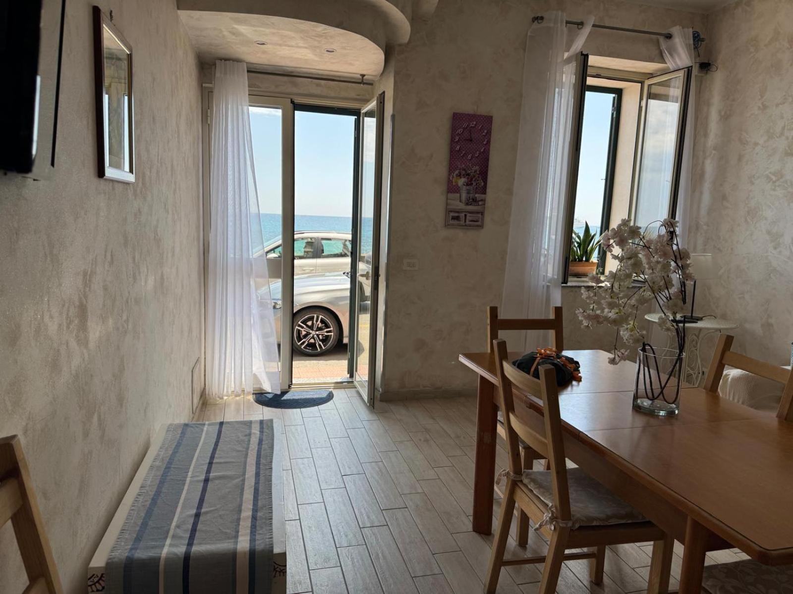 Casa Vacanza Sweet Home Giardini Naxos Exteriör bild