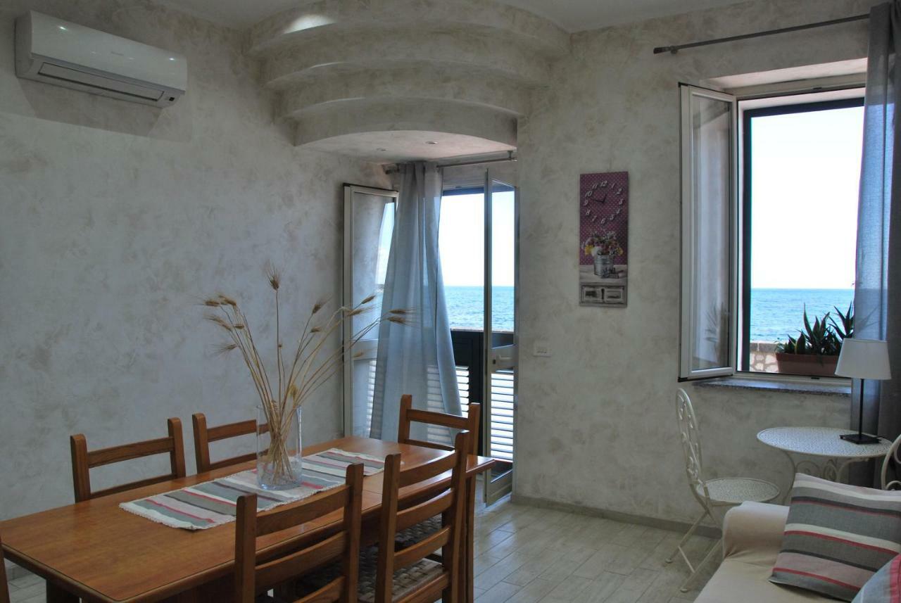 Casa Vacanza Sweet Home Giardini Naxos Exteriör bild